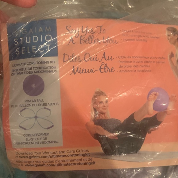 Gaiam New Studio Select Ultimate Core Toning Kit - Picture 11 of 11